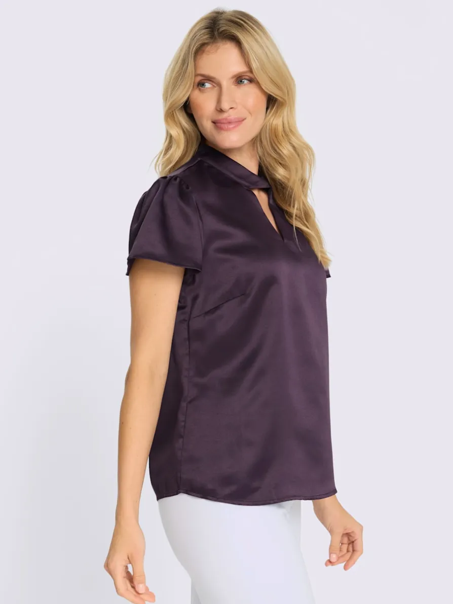 Chemisier en satin encolure raffinée