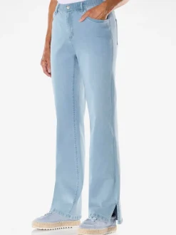 Jean fentes aux chevilles