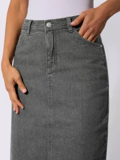 Jupe en jean qualité coton extensible indéformable