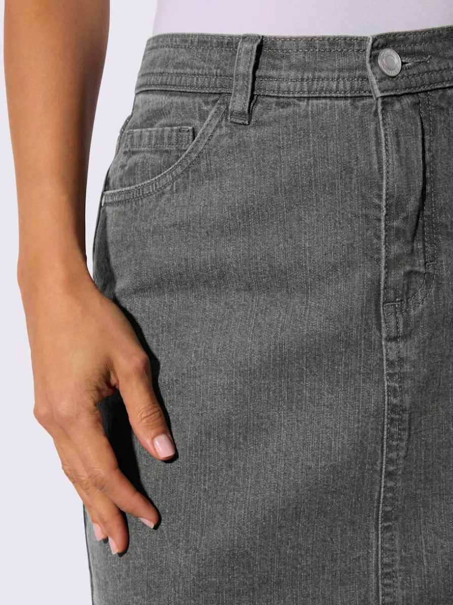 Jupe en jean qualité coton extensible indéformable