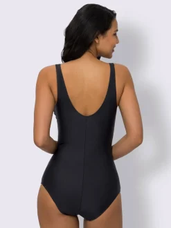 Maillot de bain bon. b, c, d