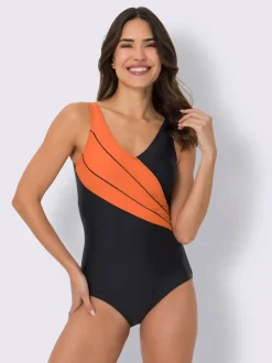 Maillot de bain bon. b, c, d
