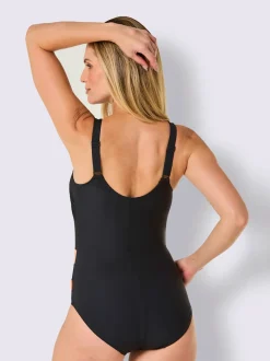 Maillot de bain bon. b, c, d, e