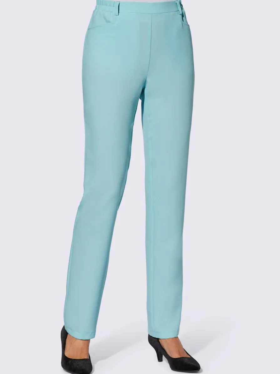 Pantalon féminin coupe droite