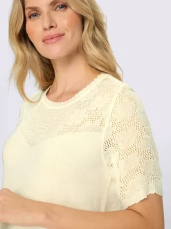 Pull ajouré superbe motif ajouré