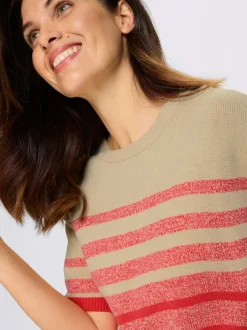 Pull à manches courtes coupe décontractée aux épaules
