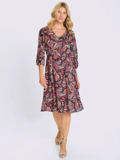 Robe imprimée bords extensibles aux manches