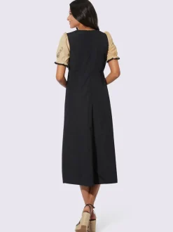 Robe traditionnelle broderie country élégante