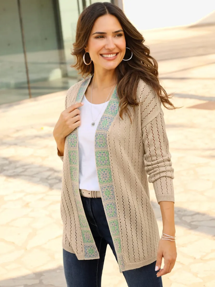 Veste en tricot ajouré motif ajouré léger