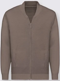 Veste en tricot facile à assortir
